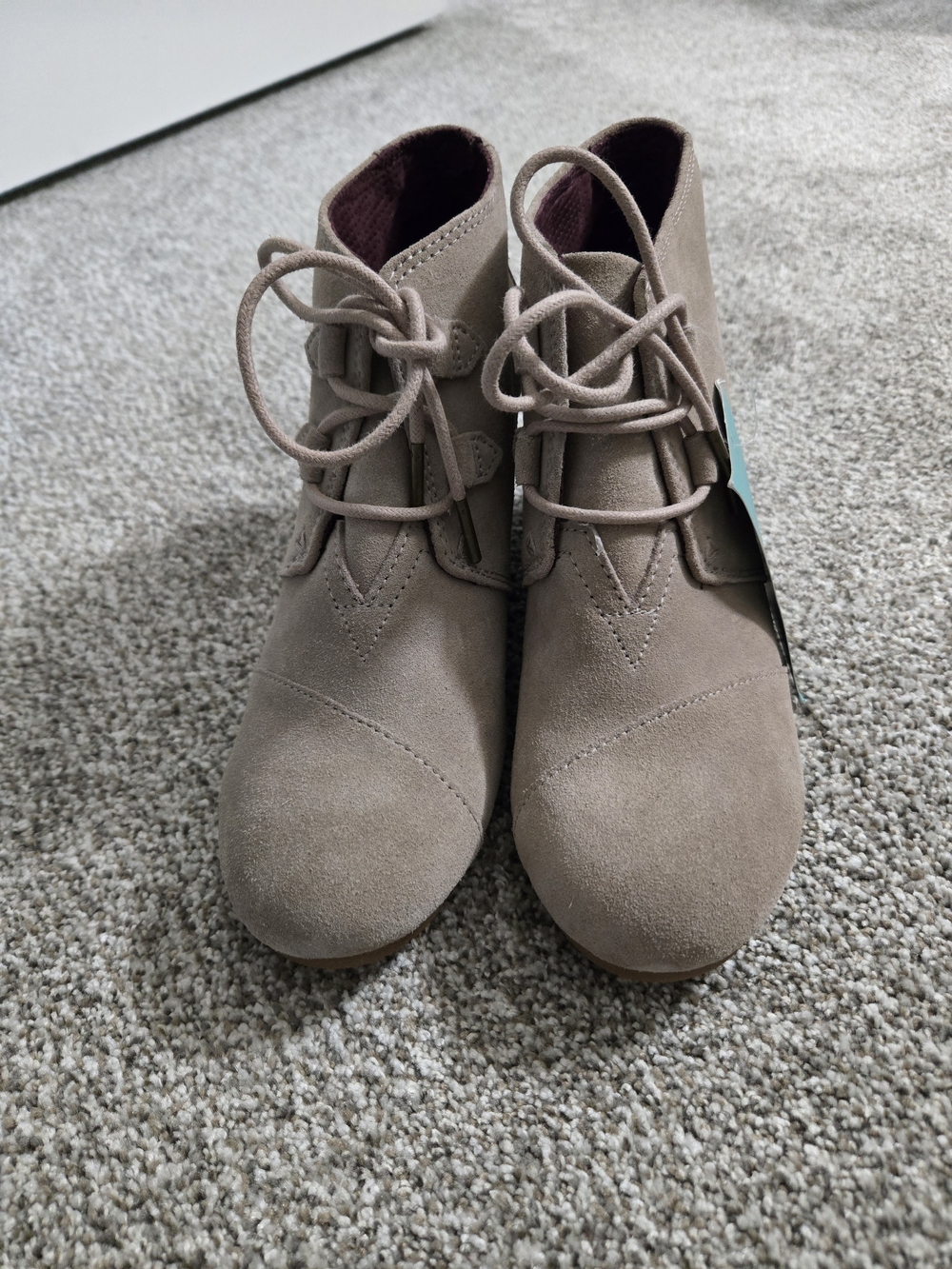 TOMS Kala Womens Desert Taupe Suede Wedge Lace-Up Ankle Bootie Size 9.5